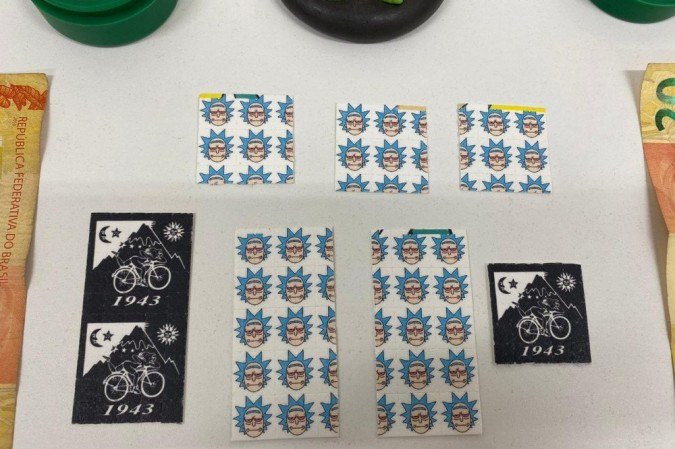 Durante Operação Breaking Bad, Polícia Civil prende duas pessoas por tráfico de drogas