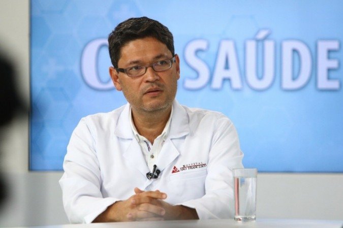 Coordenador da mastologia do Hospital São Francisco de Ceilândia, Hudson Hiroshi Okano esclareceu diversas dúvidas sobre o câncer de mama - (crédito: Ana Rayssa/CB/DA Press) Coordenador da mastologia do Hospital São Francisco de Ceilândia, Hudson Hiroshi Okano esclareceu diversas dúvidas sobre o câncer de mama - (crédito: Ana Rayssa/CB/DA Press)