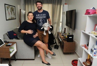 Casados há oito anos, Anna Emília e Ian não planejavam um filho para agora, mas estão felizes com a surpresa - (crédito: Marcelo Ferreira/CB/D.A.Press ) Casados há oito anos, Anna Emília e Ian não planejavam um filho para agora, mas estão felizes com a surpresa - (crédito: Marcelo Ferreira/CB/D.A.Press )