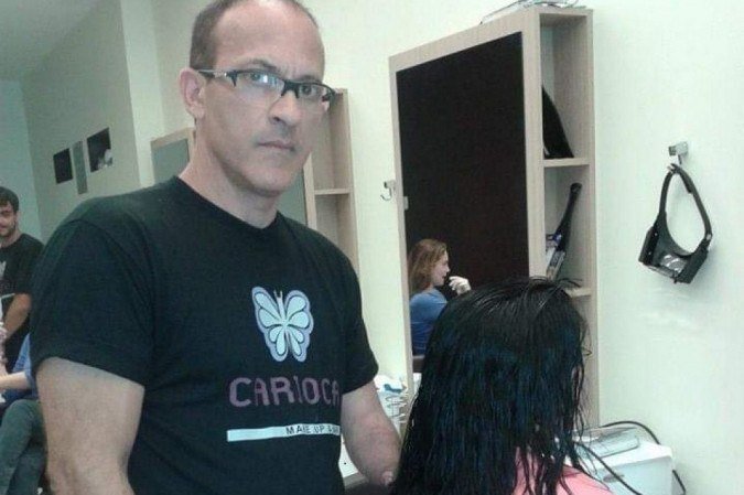 João de Deus era dono de um salão de beleza na região - (crédito: Arquivo pessoal) João de Deus era dono de um salão de beleza na região - (crédito: Arquivo pessoal)