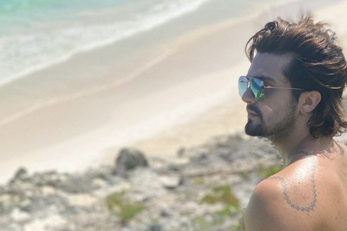 Luan Santana em Tulum antes da passagem do furacão - (crédito: Lucas Santos e Matheus Marcolino/Divulgação) Luan Santana em Tulum antes da passagem do furacão - (crédito: Lucas Santos e Matheus Marcolino/Divulgação)