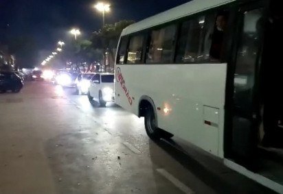 Moradores promoveram dois atos no Paranoá, nesta quinta-feira (29/10) - (crédito: Reprodução/Redes Sociais) Moradores promoveram dois atos no Paranoá, nesta quinta-feira (29/10) - (crédito: Reprodução/Redes Sociais)