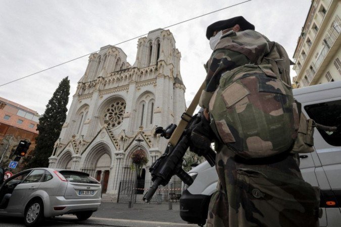 (crédito: ERIC GAILLARD / POOL / AFP) (crédito: ERIC GAILLARD / POOL / AFP)