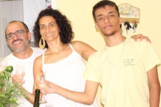 Os últimos dias de Henrique foram cercados de muito amor e cuidado por parte da família e dos amigos: "Tivemos a chance de nos despedir", diz o pai, Alexandre