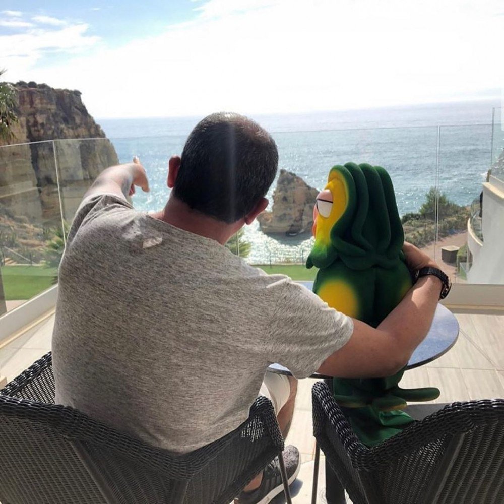 Tom Veiga como Louro José