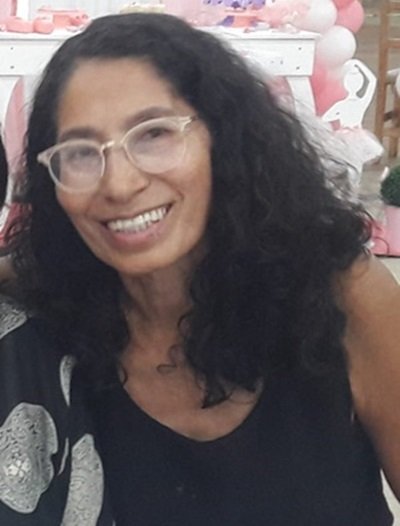 A professora Maria Zuleide Vieira coordenou o desenvolvimento das ilustrações da coletânea A professora Maria Zuleide Vieira coordenou o desenvolvimento das ilustrações da coletânea