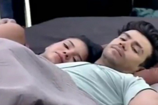 Jake pediu para Mariano tirar o short embaixo da coberta -  (crédito: Reprodução)