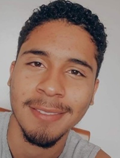 Vinícius Gomes de Oliveira, aluno do 3° ano do ensino médio pondera que o projeto é uma forma de dar valor à expressão dos alunos Vinícius Gomes de Oliveira, aluno do 3° ano do ensino médio pondera que o projeto é uma forma de dar valor à expressão dos alunos