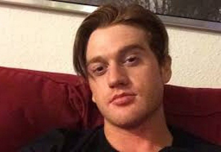 Morre Ator Eddie Hassell Aos 30 Anos No Texas