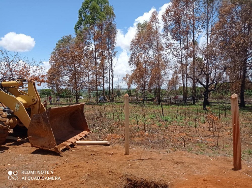 Equipes do DF Legal derrubaram marcações de parcelamento irregular de terras em Ponte Alta do Gama, nesta terça-feira (3/11).