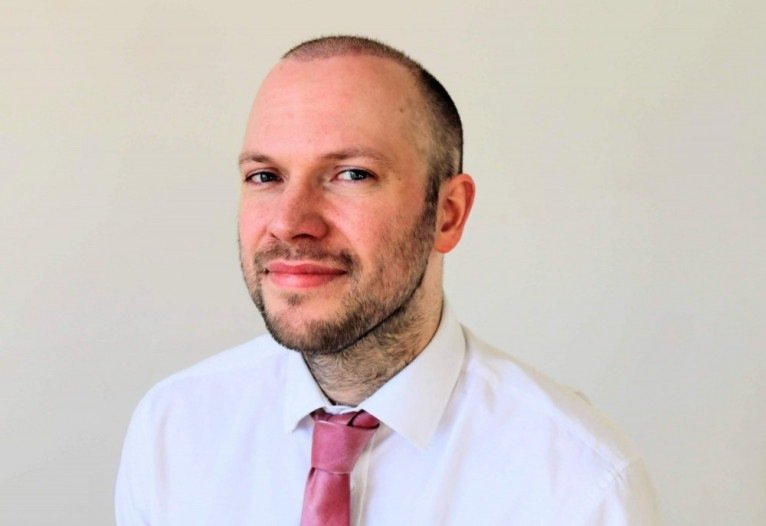 O britânico Jamie Frost