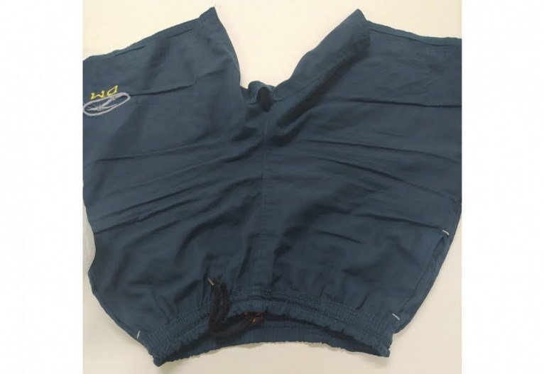 O short descrito por uma das vítimas foi apreendido pelos investigadores