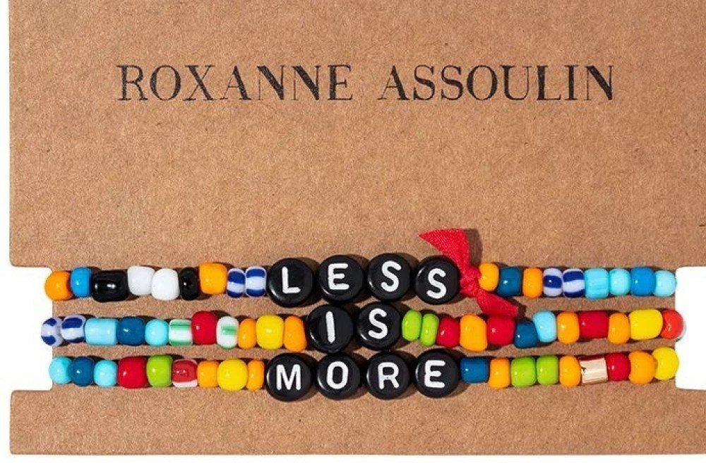 Trio de pulseiras da Roxanne Assoulin, na Farfetch (R$ 716)