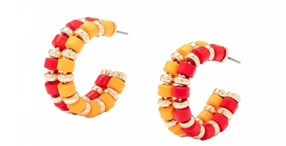 Brinco Double up da Roxanne Assoulin, na Farfetch (R$ 842)