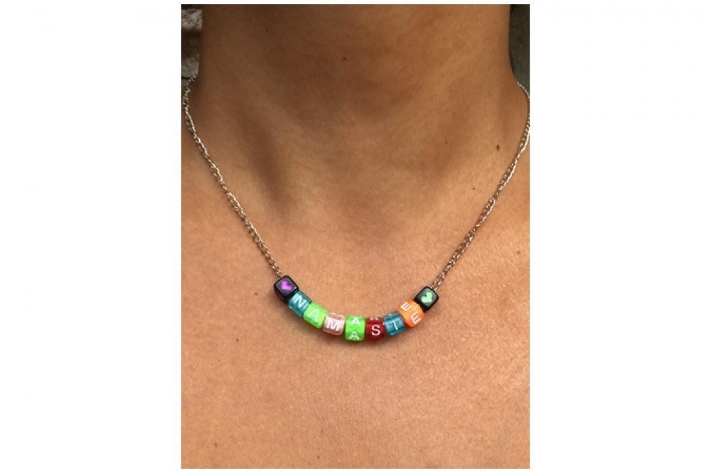 Colar Namaste da Be Color R$ 25
