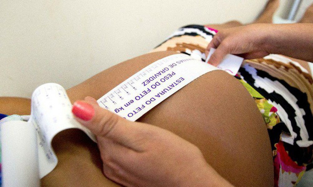 Transmissão da sífilis em bebês pode ser resultado de pré-natal tardio