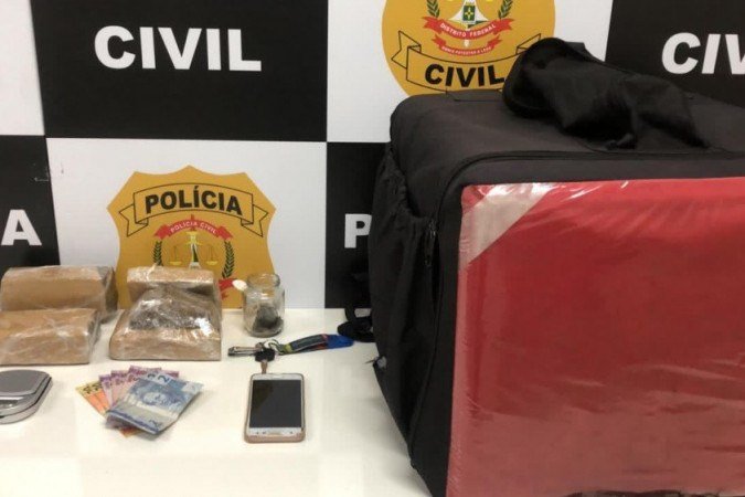 Itens apreendidos pelos agentes -  (crédito: PCDF/Divulgação)