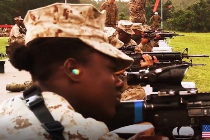Os Marines estão em várias representações dos EUA no mundo. E são reconhecidos pela excelência do treinamento - (crédito: divulgação/rede social) Os Marines estão em várias representações dos EUA no mundo. E são reconhecidos pela excelência do treinamento - (crédito: divulgação/rede social)