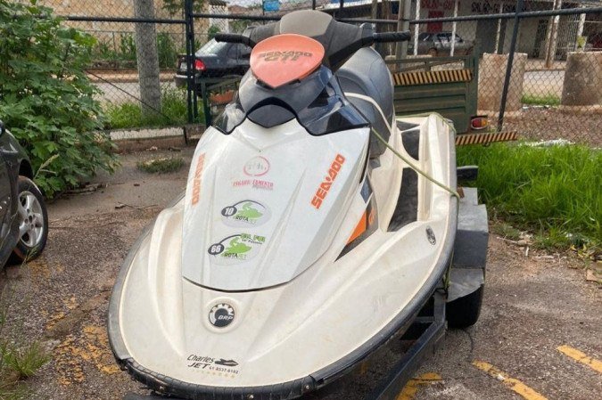 Moto aquática foi comprada com dinheiro da atividade ilícita, segundo investigação - (crédito: PCDF/Divulgação) Moto aquática foi comprada com dinheiro da atividade ilícita, segundo investigação - (crédito: PCDF/Divulgação)