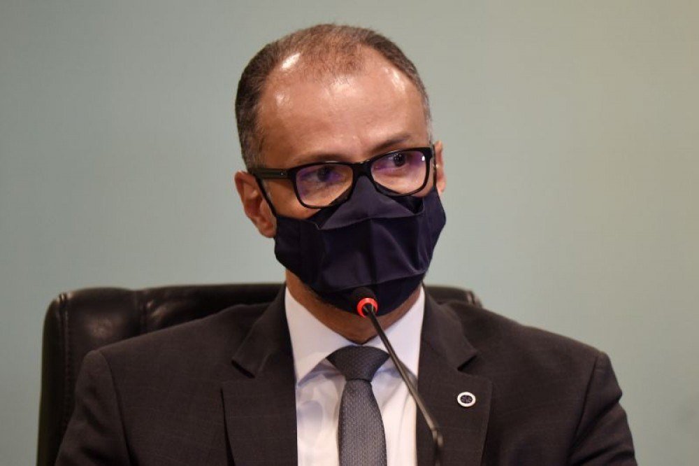Barra Torres nega politização da Anvisa