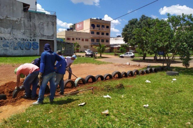 Lixão é transformado em em quadras de areia para o uso da população
