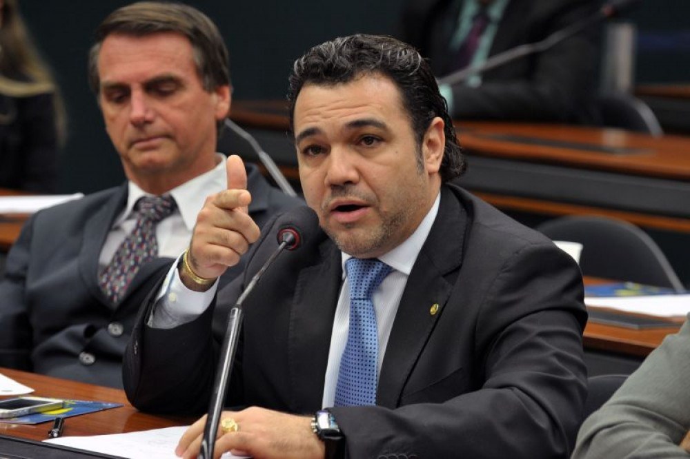 Feliciano: oposição desistiu de convocar Dino porque ele 'engoliu uns 10'