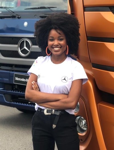 Luciana Marcondes, trainee