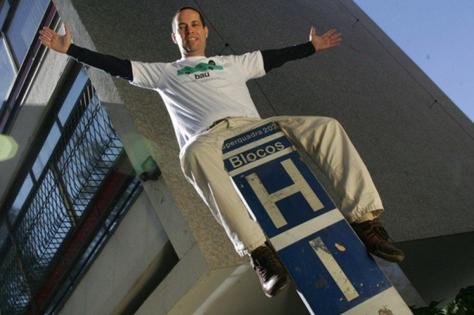 Meio brasiliense, meio baiano, Marcelo Torres é um dos finalistas do prêmio Jabuti 2020 -  (crédito: Carlos Silva/CB/D.A Press - 14/6/2011)