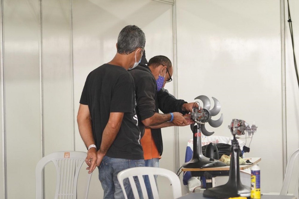 Moradores de Japeri iniciam curso de capacitação profissional no