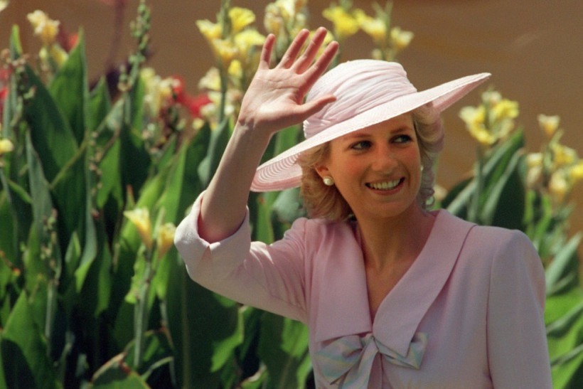 Além de 'Spencer': conheça atrizes que já retrataram a princesa Diana nas telas
