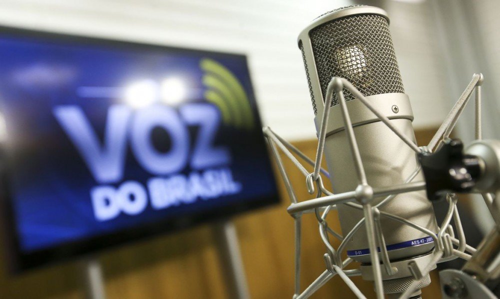 AGU obtém decisão favorável à Voz do Brasil em horário nobre