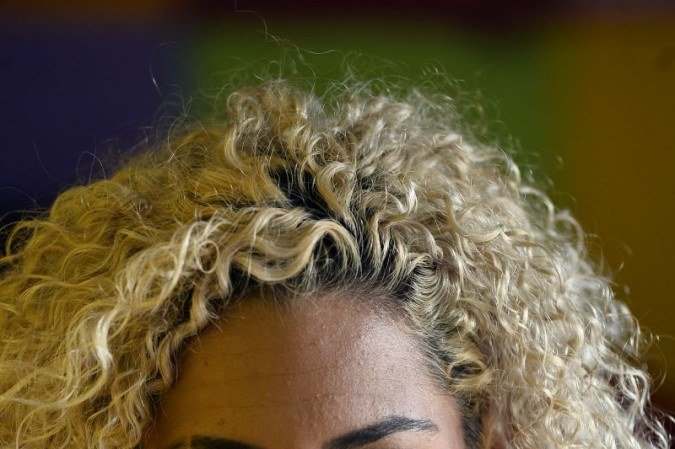 Escritora Meimei Bastos que lançou um livro de poesia que faz parte do programa mulheres inspiradora.