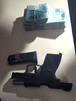 O homem foi abordado enquanto dirigia na Epia Norte