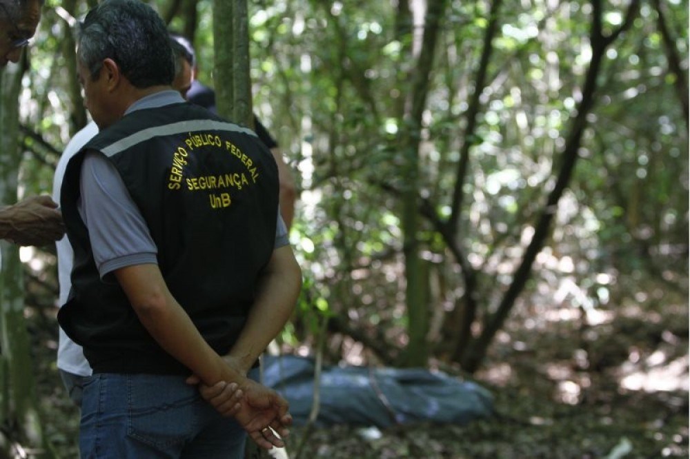 Polícia encontra corpo não identificado em área próxima ao Parque Olhos D'Água