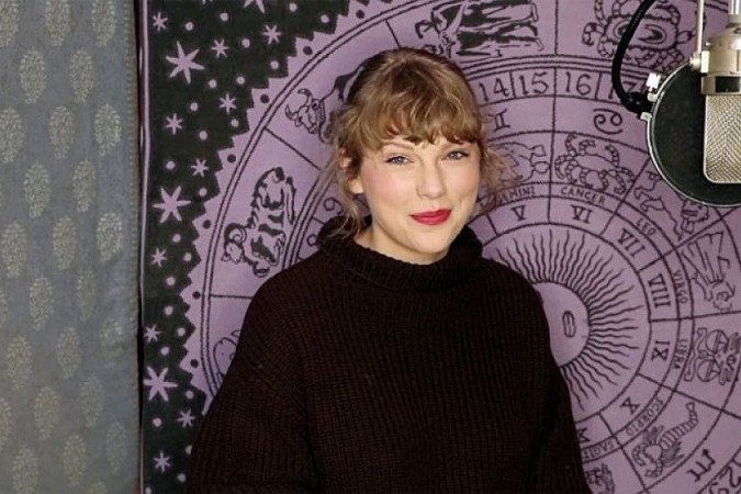 Taylor Swift aceitou os três prêmios e fez os discursos de casa - (crédito: AFP Photo / Cortesia da ABC) Taylor Swift aceitou os três prêmios e fez os discursos de casa - (crédito: AFP Photo / Cortesia da ABC)