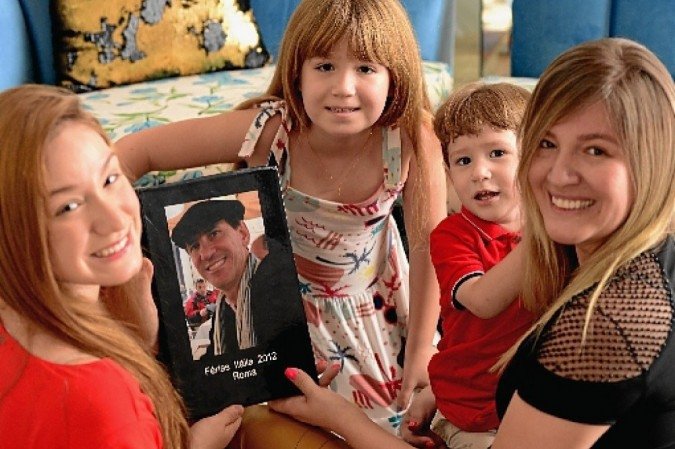 Mesmo com a perda recente de Geraldo, a família se alegra com as lembraças que ele deixou. Enteada, filhos e esposa procuram conscientizar as pessoas sobre a gravidade da doença