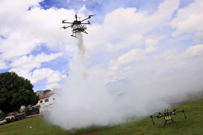 Drones para o combate ao mosquito da dengue são testados na Vila Planalto
