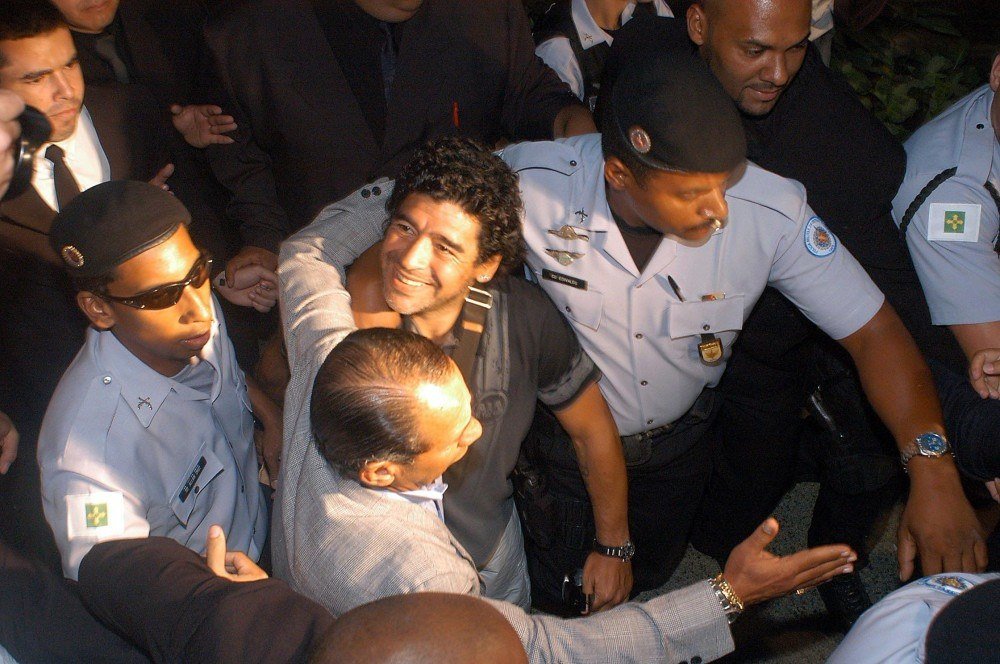 2006: Diego Maradona em Brasília