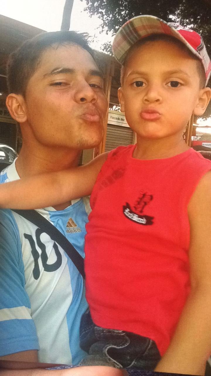 M&atilde;e e companheira esquartejam Rhuan Maycon da Silva Castro, menino de 9 anos em Samambaia. Na foto, Maycon Douglas Lima, pai do Rhuan.