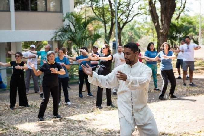 O Tai Chi Chuan é uma arte marcial chinesa, que faz a combinação de exercícios milenares corporais com a respiração, os preceitos e ensinamentos da medicina tradicional da China