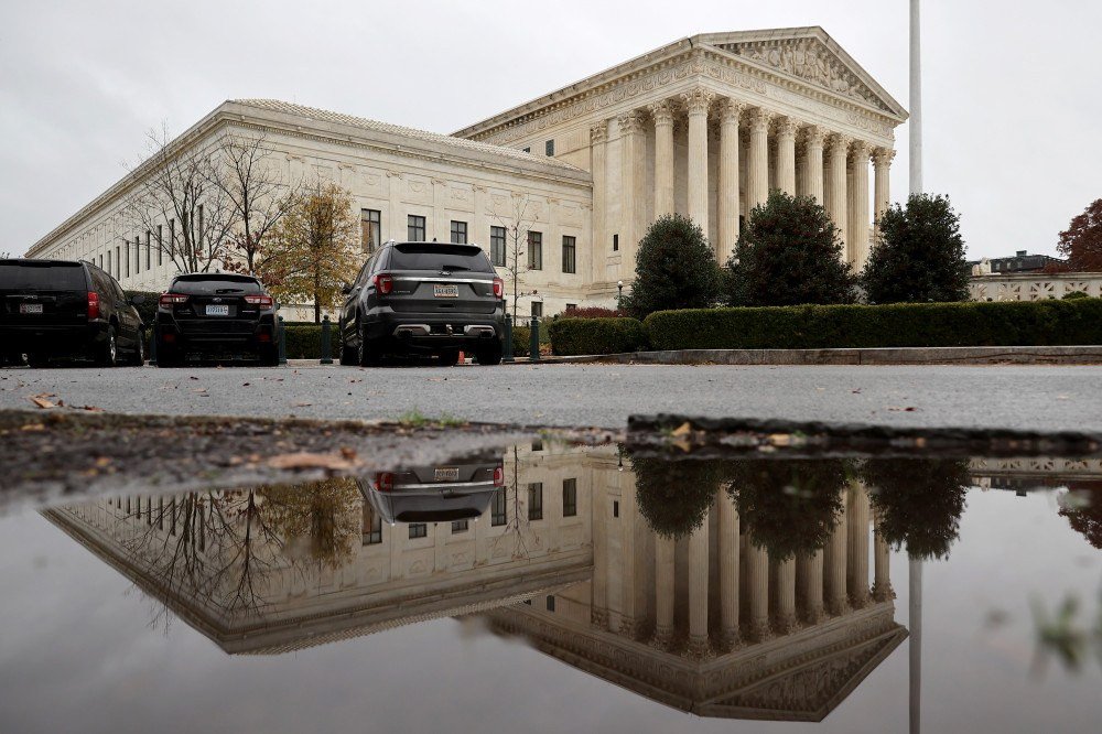 Suprema Corte dos EUA adota código de ética após escândalos 