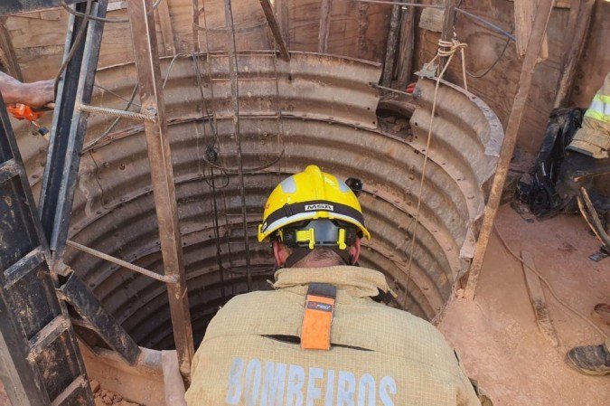 Bombeiros atenderam a ocorrência por volta das 16h -  (crédito: CBMDF/Divulgação)