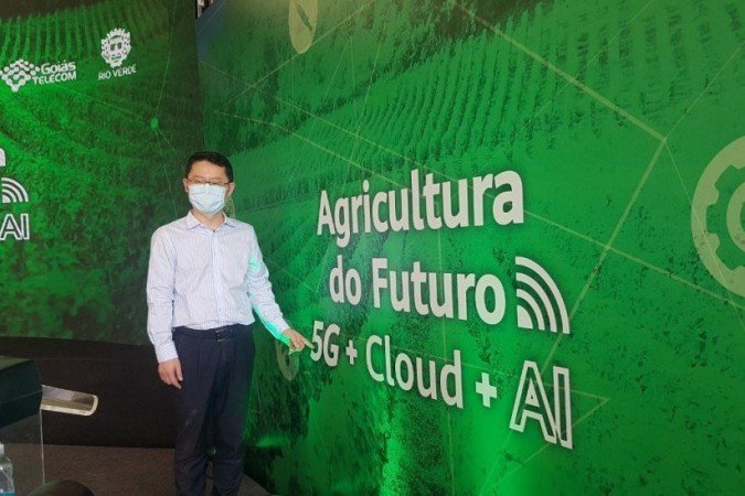 Sun Baocheng, presidente da Huawei no Brasil, em lançamento experimental da rede 5G em Goiás  -  (crédito: Sarah Teófilo)