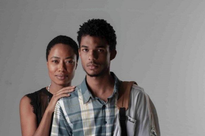 Os atores de M-8: Mariana Nunes e Juan Paiva -  (crédito: Vantoem Pereira Jr/ Divulgação)