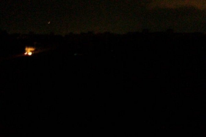 Prédio do Guará com um só janela iluminada -  (crédito: CB/D.A Press)