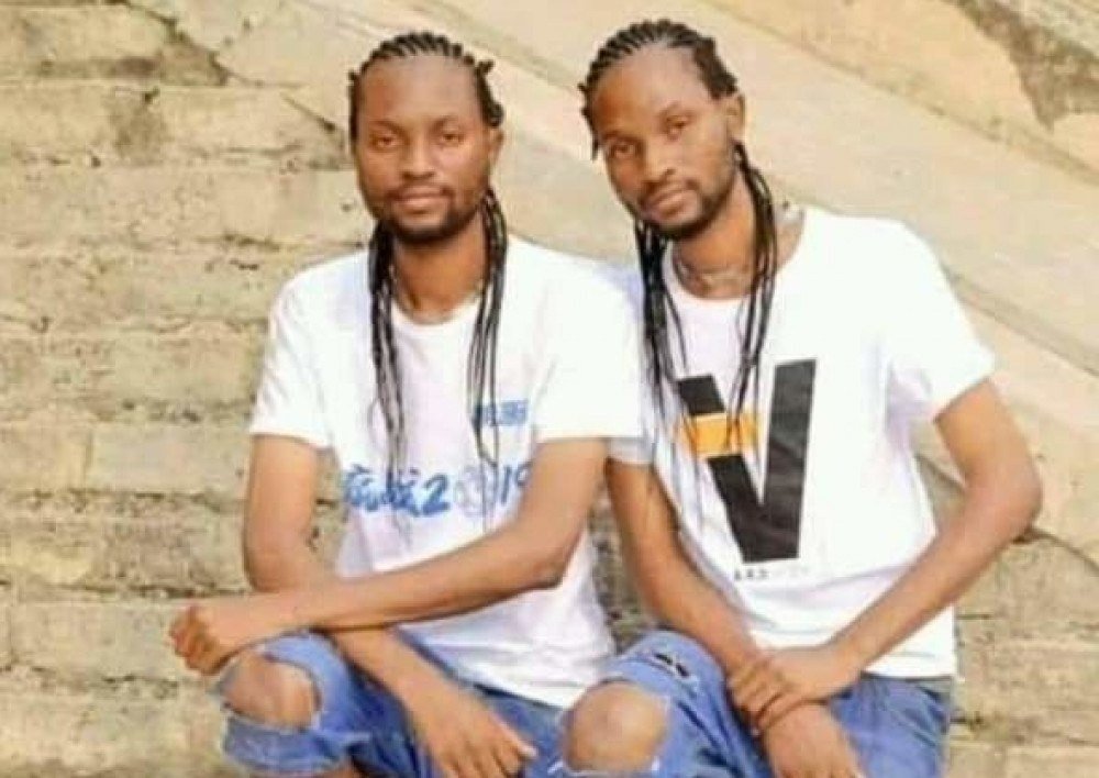 Homicídio de gêmeos rappers no Congo leva 14 réus à pena de morte