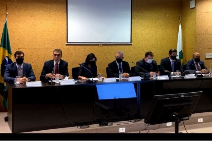 Comitê do ministério de Minas e Energia: ações paliativas antes de medidas estruturantes - (crédito: Reprodução) Comitê do ministério de Minas e Energia: ações paliativas antes de medidas estruturantes - (crédito: Reprodução)