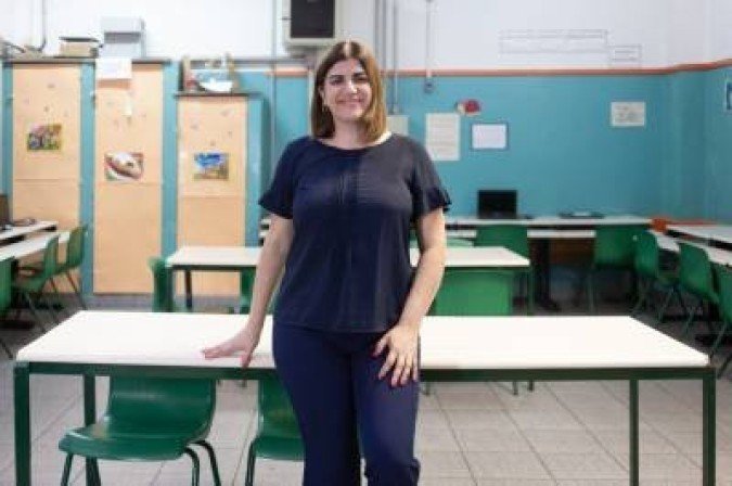 D&eacute;bora Garofalo, professora da rede p&uacute;blica de ensino de S&atilde;o Paulo, idealizadora do Rob&oacute;tica com sucata e finalista do Global Teacher Prize 2019, o Nobel da Educa&ccedil;&atilde;o. Tamb&eacute;m foi reconhecida, este ano, professora mais influente do mundo
