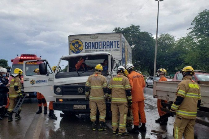 Com pista molhada, cuidados devem ser redobrados