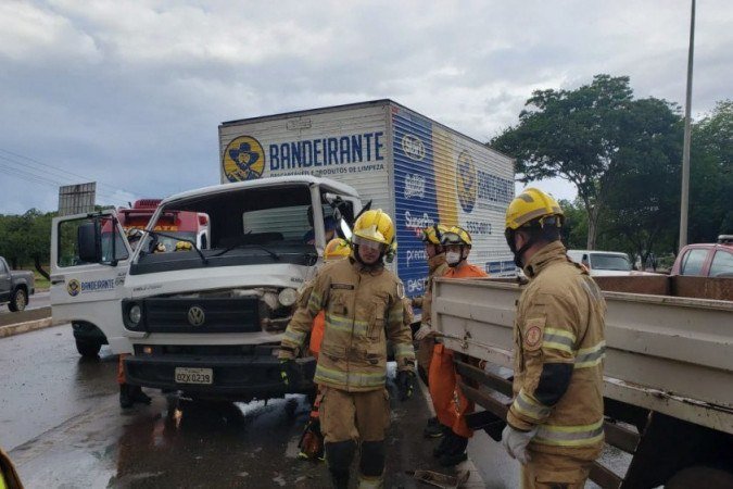 Com pista molhada, cuidados devem ser redobrados